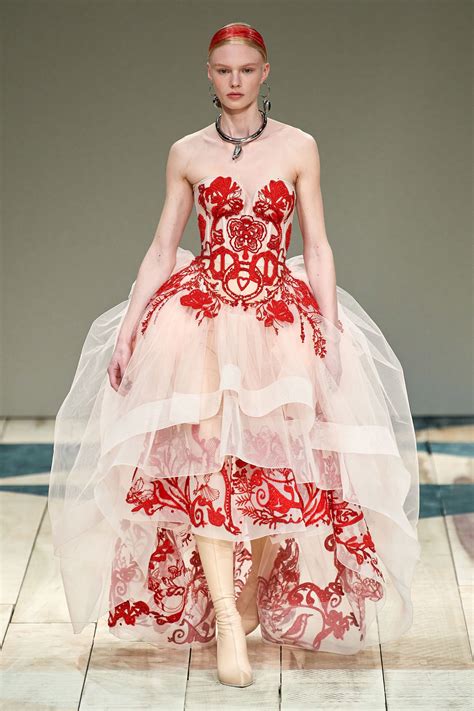 alexander mcqueen fall 2020